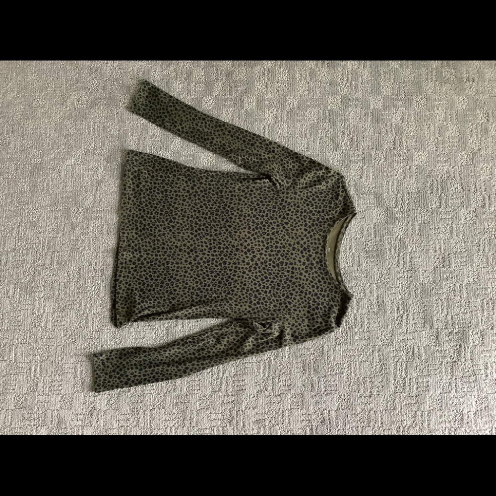 Talbots long sleeve cotton leopard print top